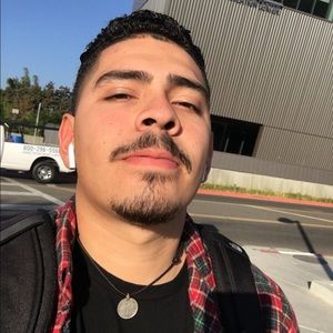 Meet your Posher, Uriel